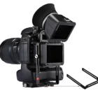 Visor LCD GGS Swivi S3 para alquiler en Barcelona compatible con cámaras Canon y grabación en ángulos bajos