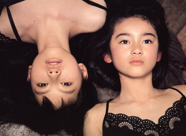 Portraits of japanese girls by Kishin Shinoyama
